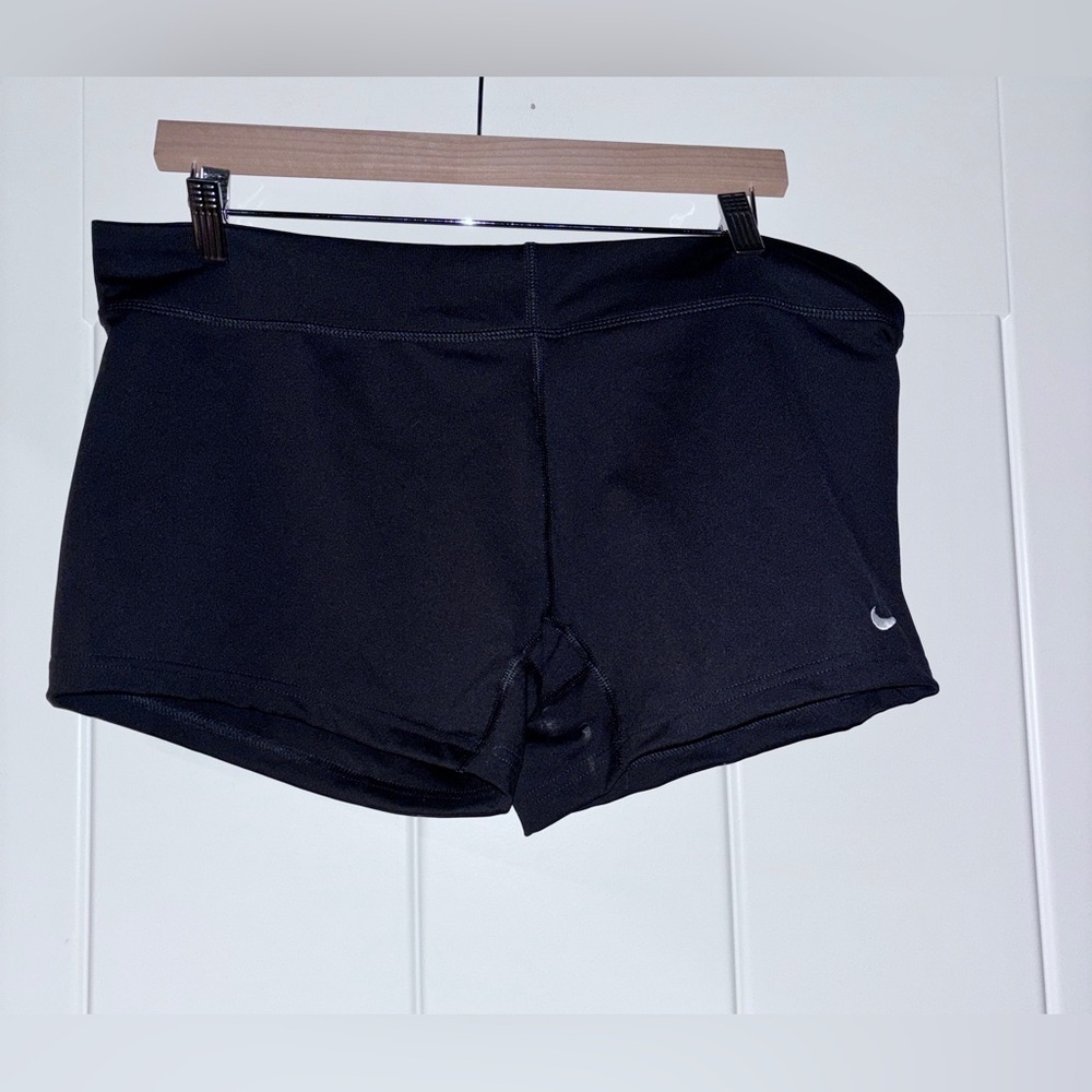Nike Dri Fit Standard Fit Running Quick Dry Women XL Short Athletic Workout NEW